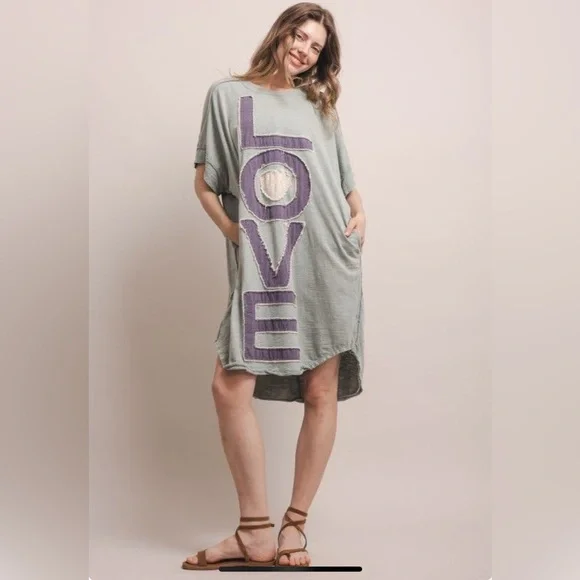 NWT Blue Velvet Love Lettering Patchwork Short Sleeve Dress Sz XL - Picture 1 of 4